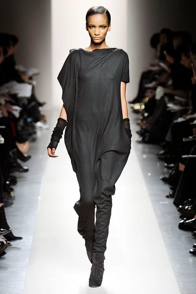 Look 14